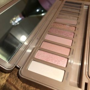 Naked 3 Palette Urban Decay- used 2x.Brush incl